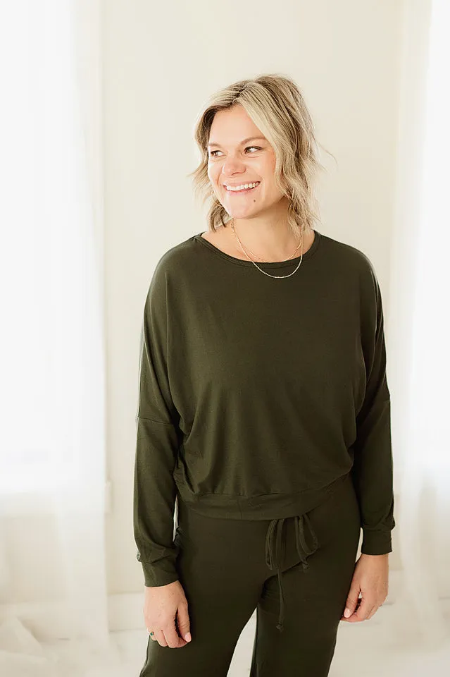 Basic Crewneck Pullover