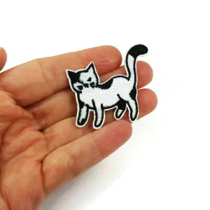 Black and white cat embroidered iron on patch