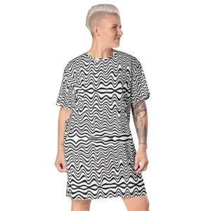 Black White Wavy T-Shirt Dress, Designer Abstract Oversized Women's T-Shirt Dress-Made in USA/EU