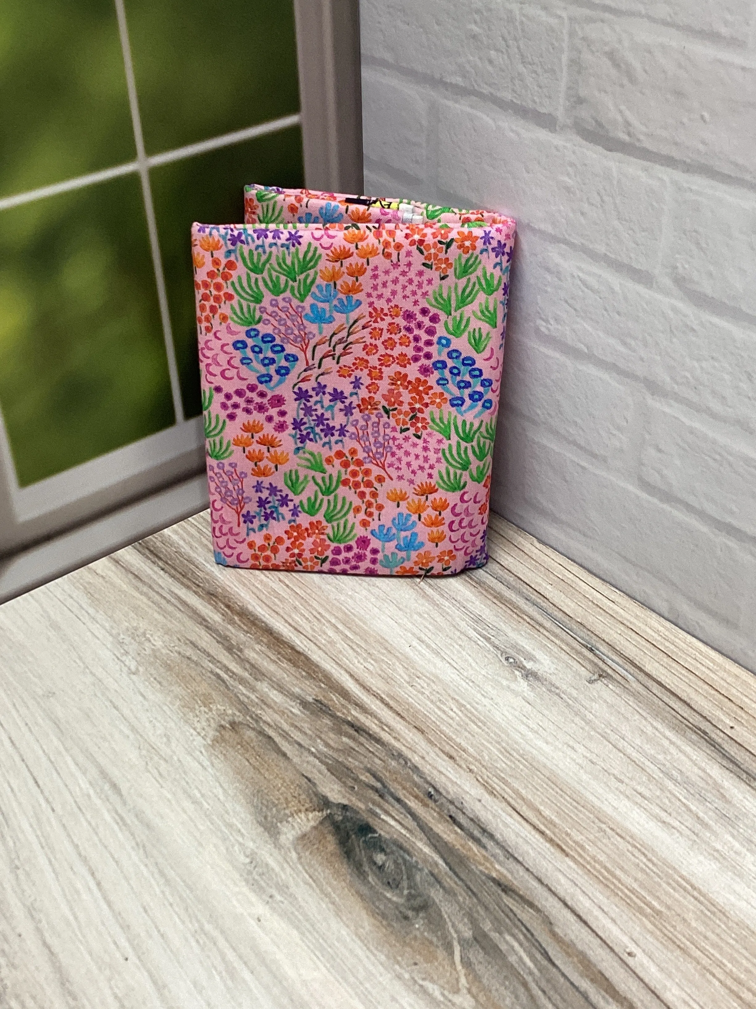Helpful Heifer Card Holder