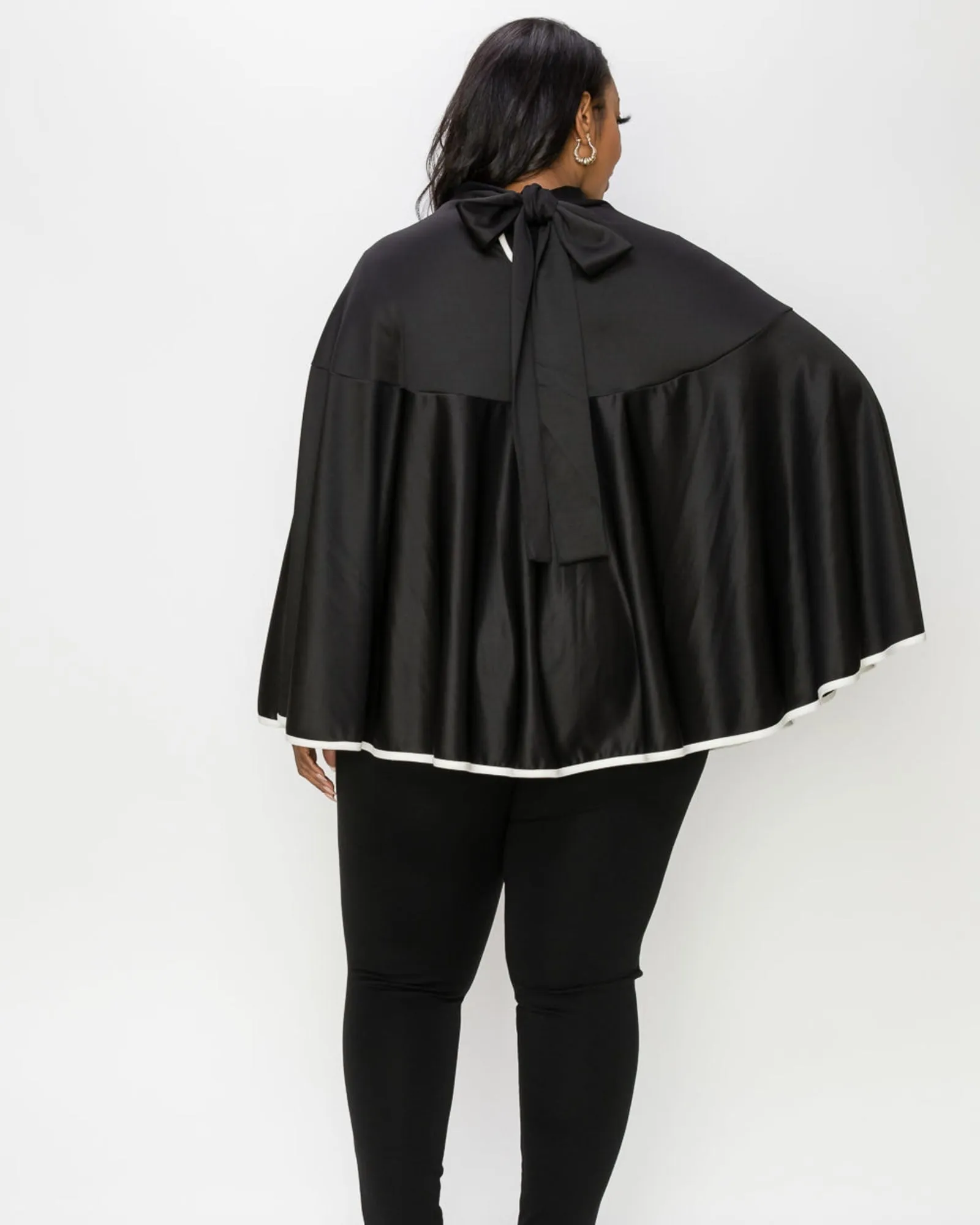 Lisa Cape Poncho | Black