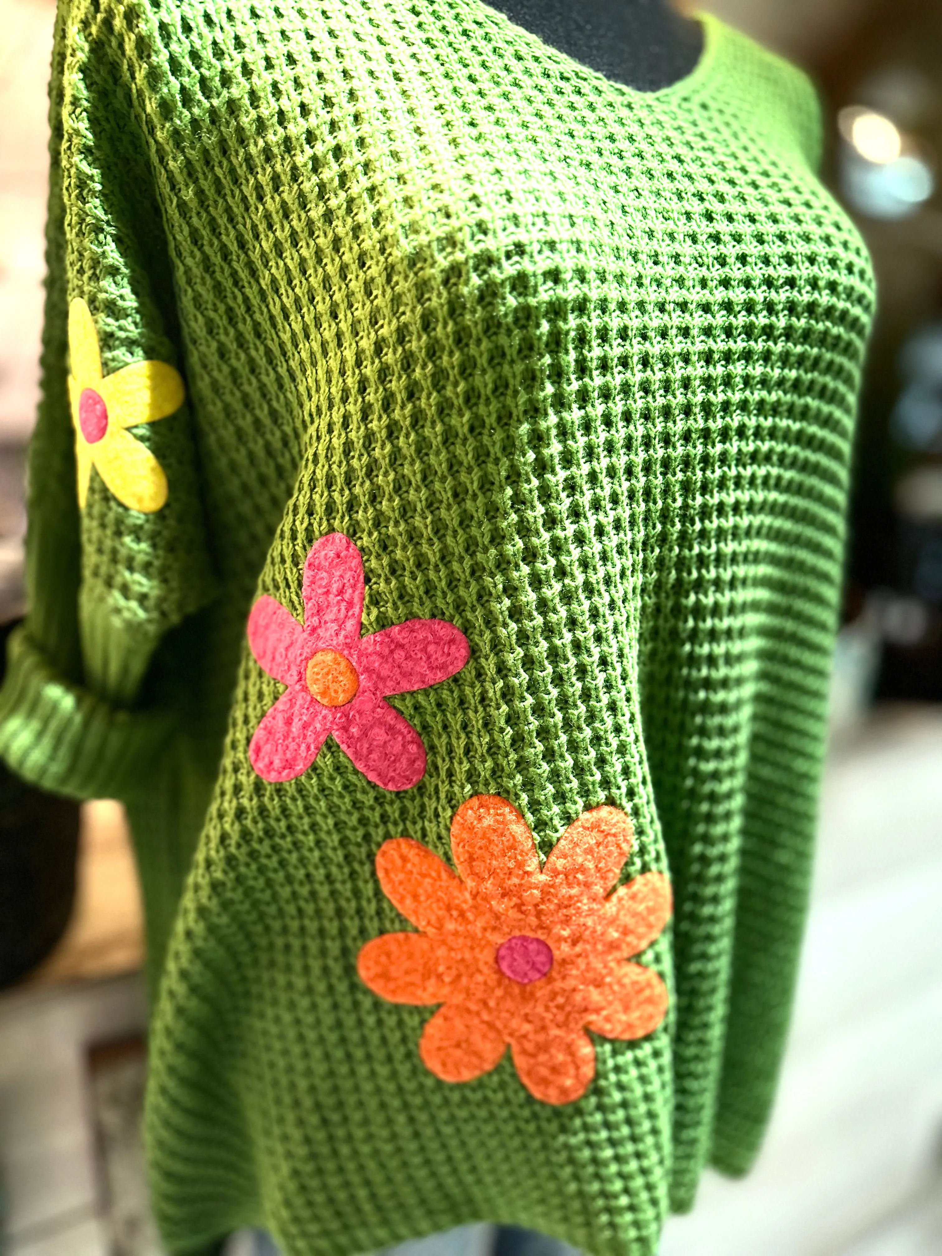 Oversize Pullover mit Blümchen Motive