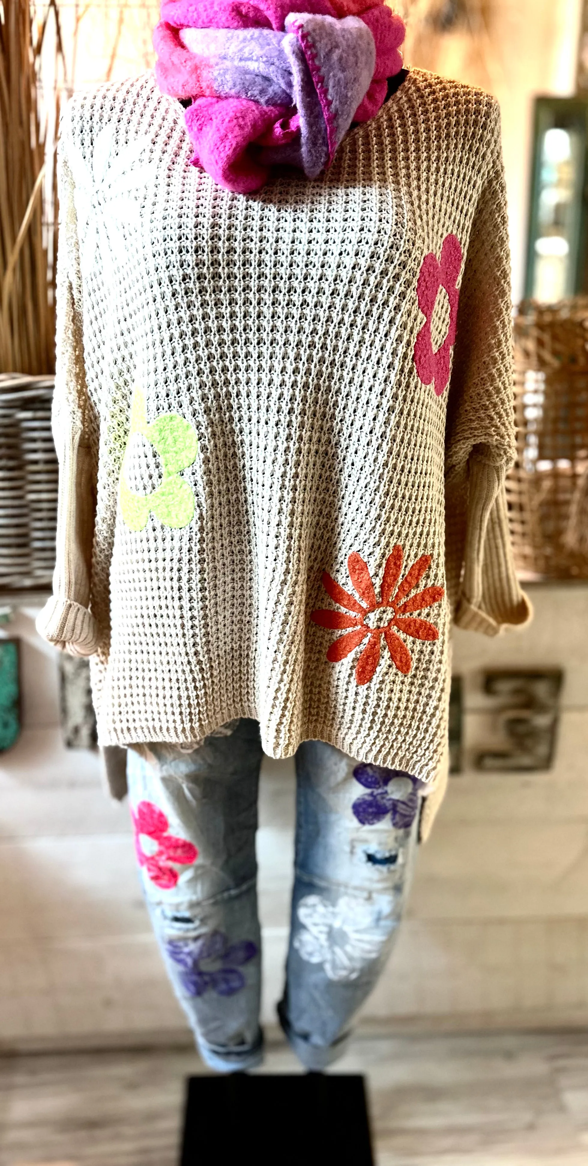 Oversize Pullover mit Blümchen Motive