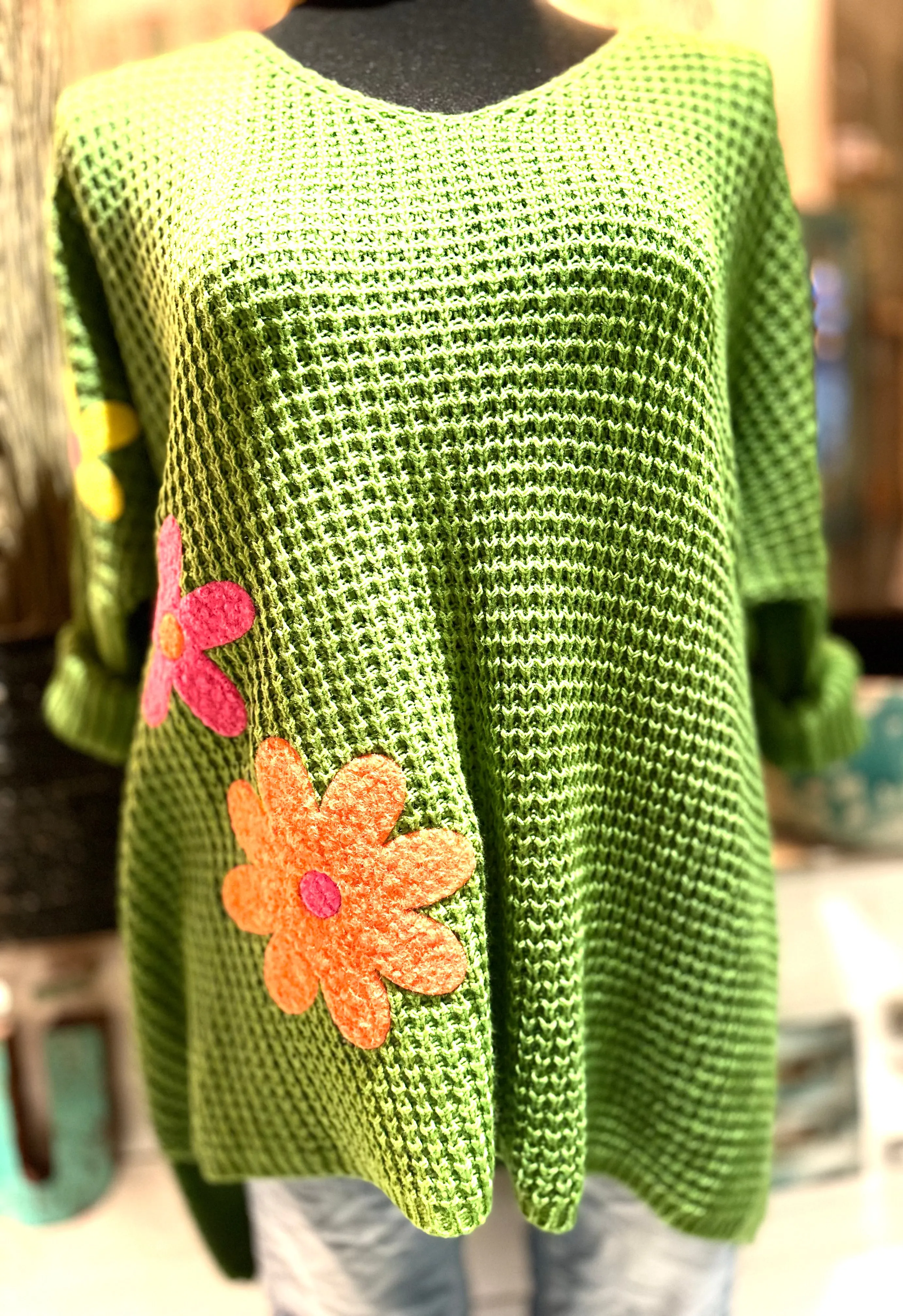 Oversize Pullover mit Blümchen Motive