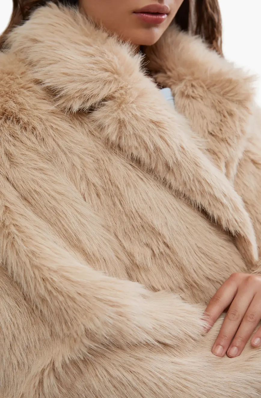Paris Cropped Fur Tan