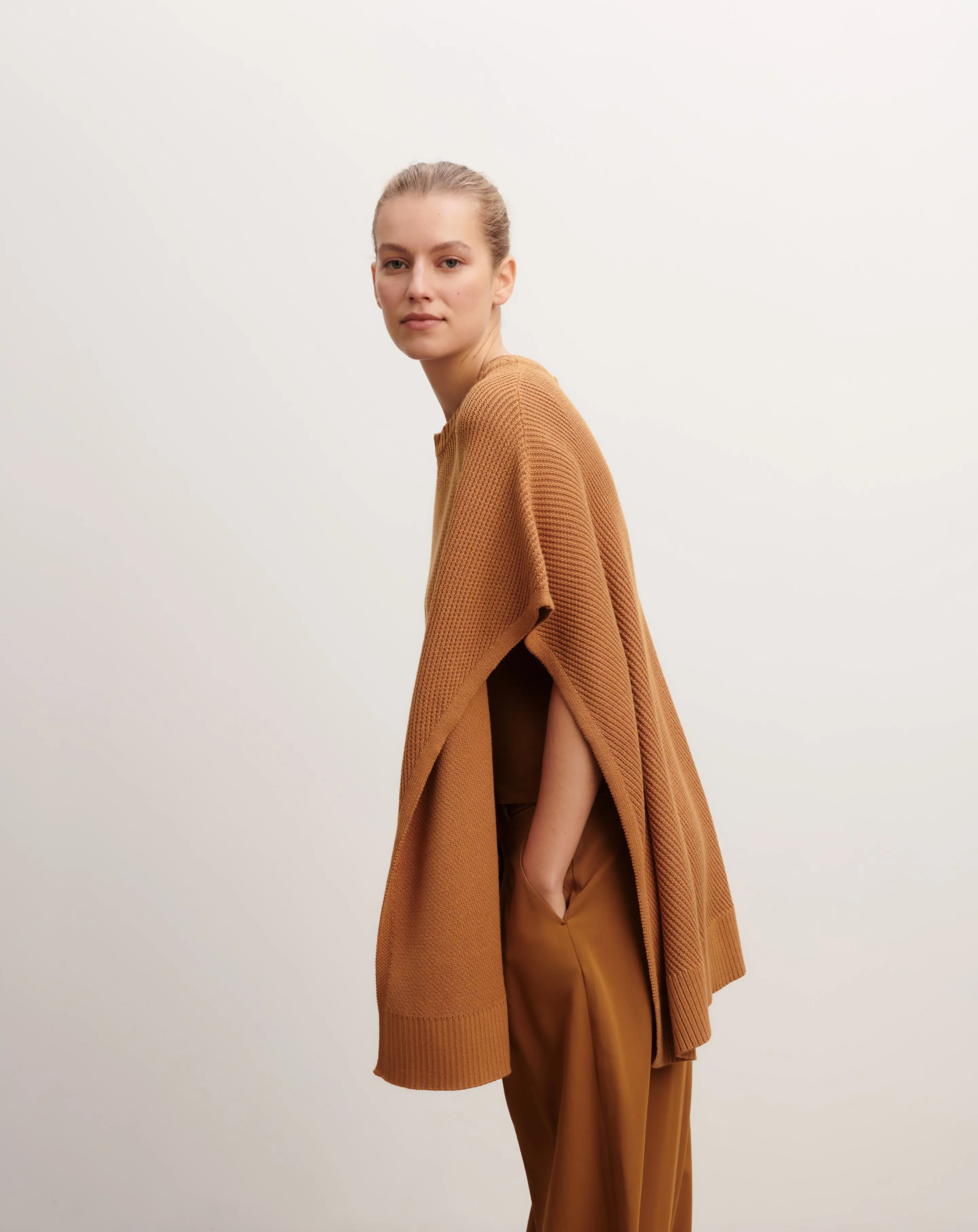 Poncho à côtes