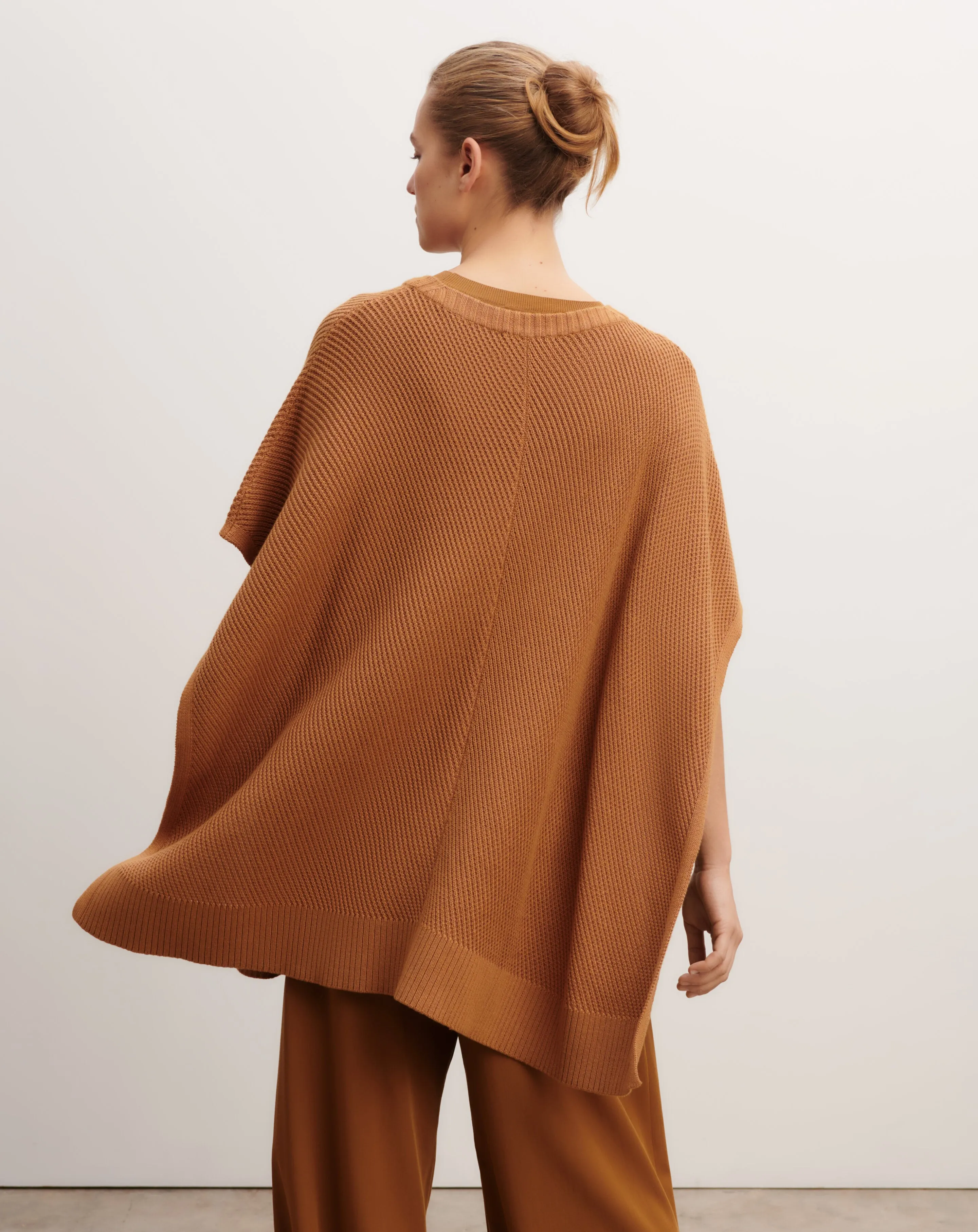 Poncho à côtes