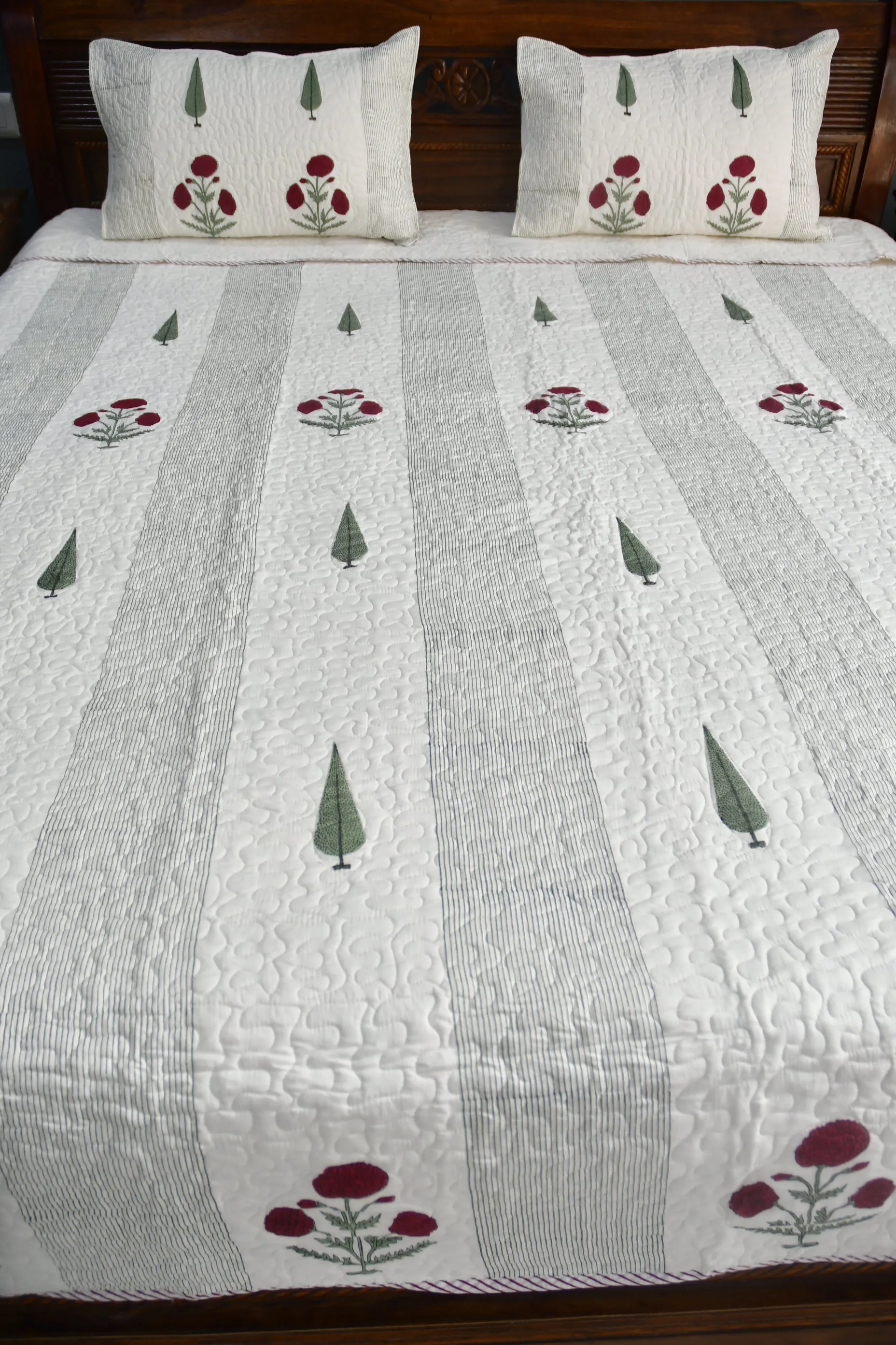 Red Poppy Quilted Bedcover | Hand-Blocked Design | Premium luxury