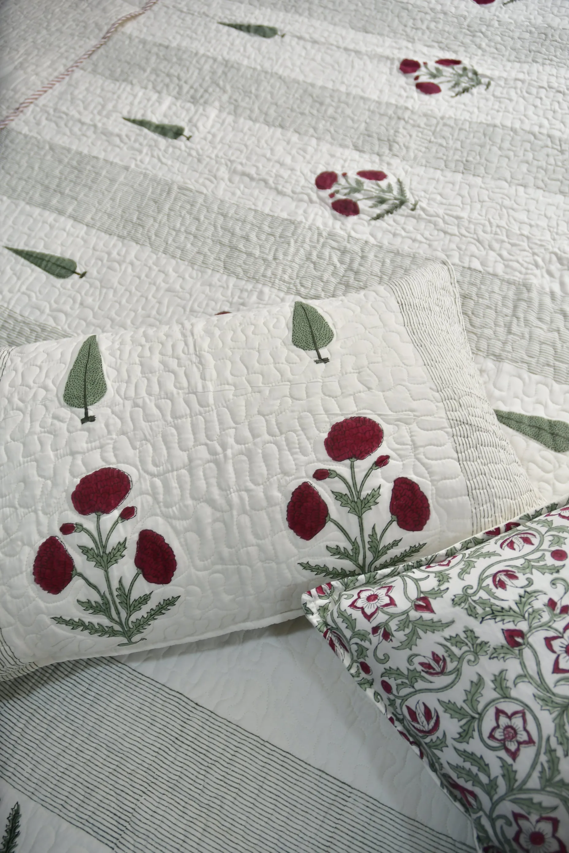Red Poppy Quilted Bedcover | Hand-Blocked Design | Premium luxury