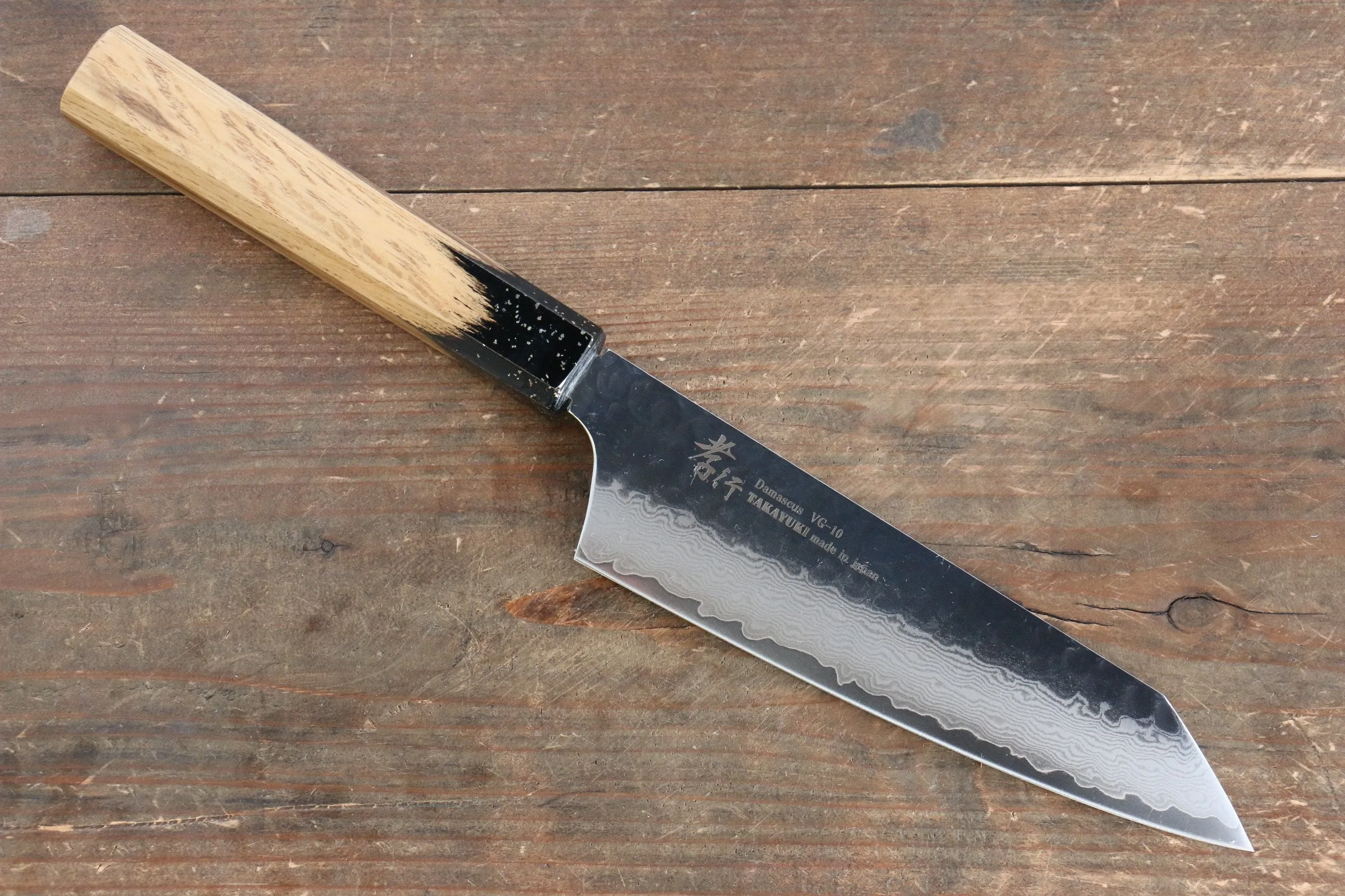 Sakai Takayuki VG10 33 Layer Damascus Kengata Santoku 160mm Live oak Lacquered (Kokushin) Handle