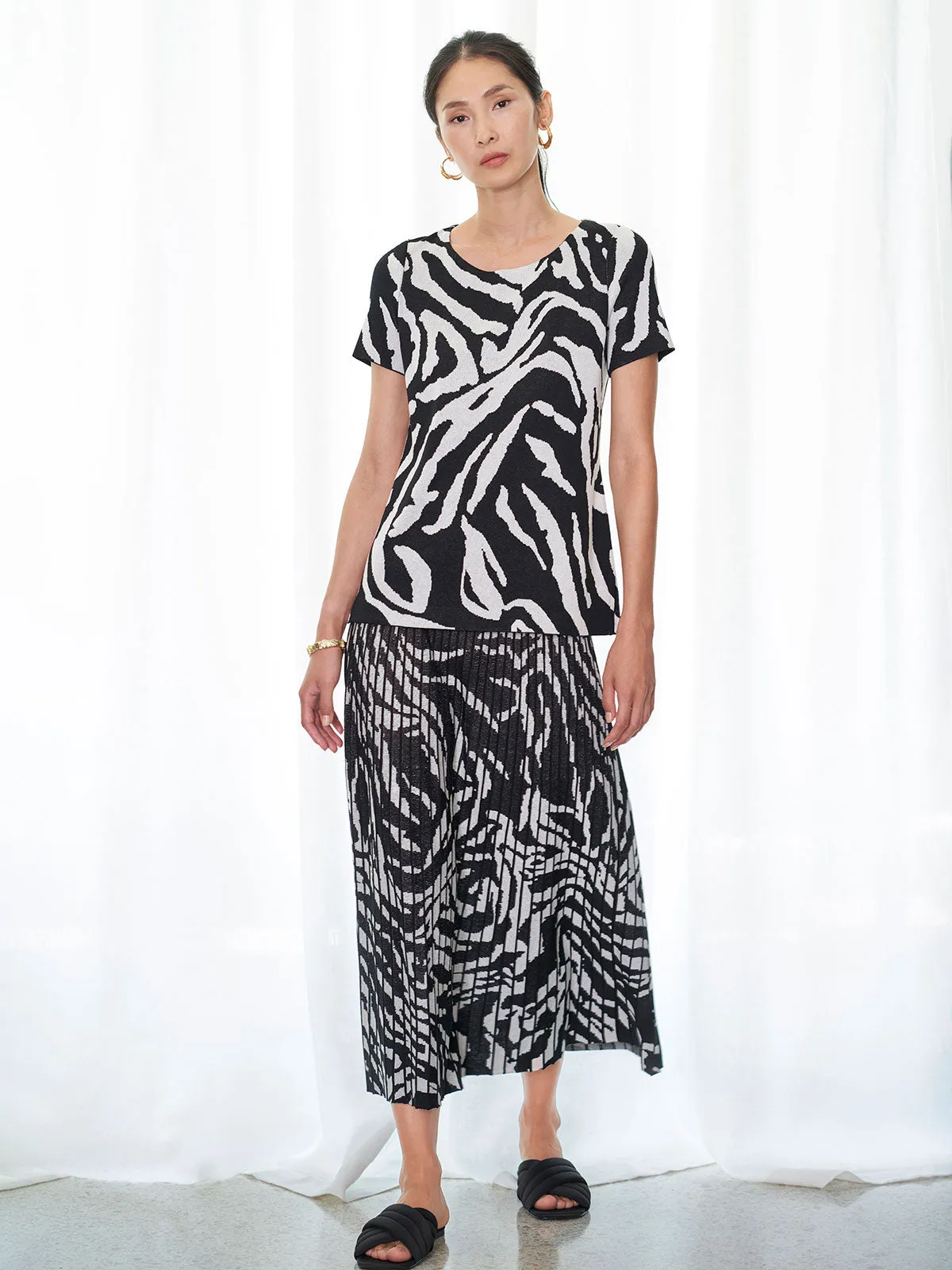 Zebra Swirl Soft Knit Skirt